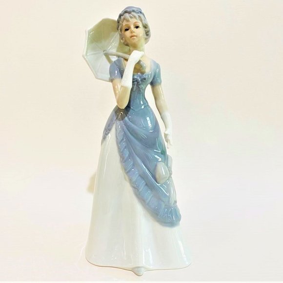 Vintage HK Harvey Knox Porcelain Woman Figurine - Picture 1 of 8